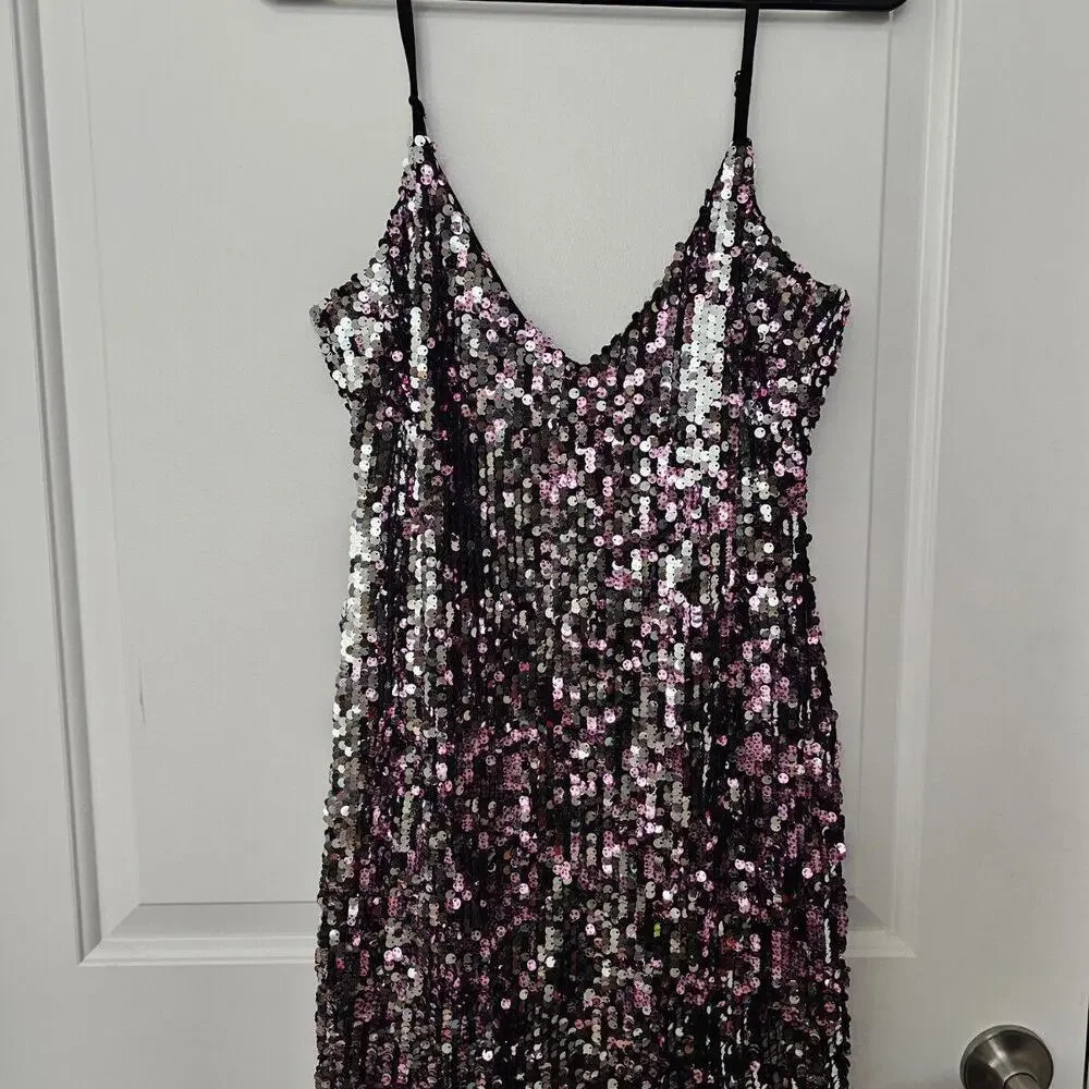 Cosmopolitan dress Dress the population dress runs small Sparkle Cocktail Club - Picture 2 of 10